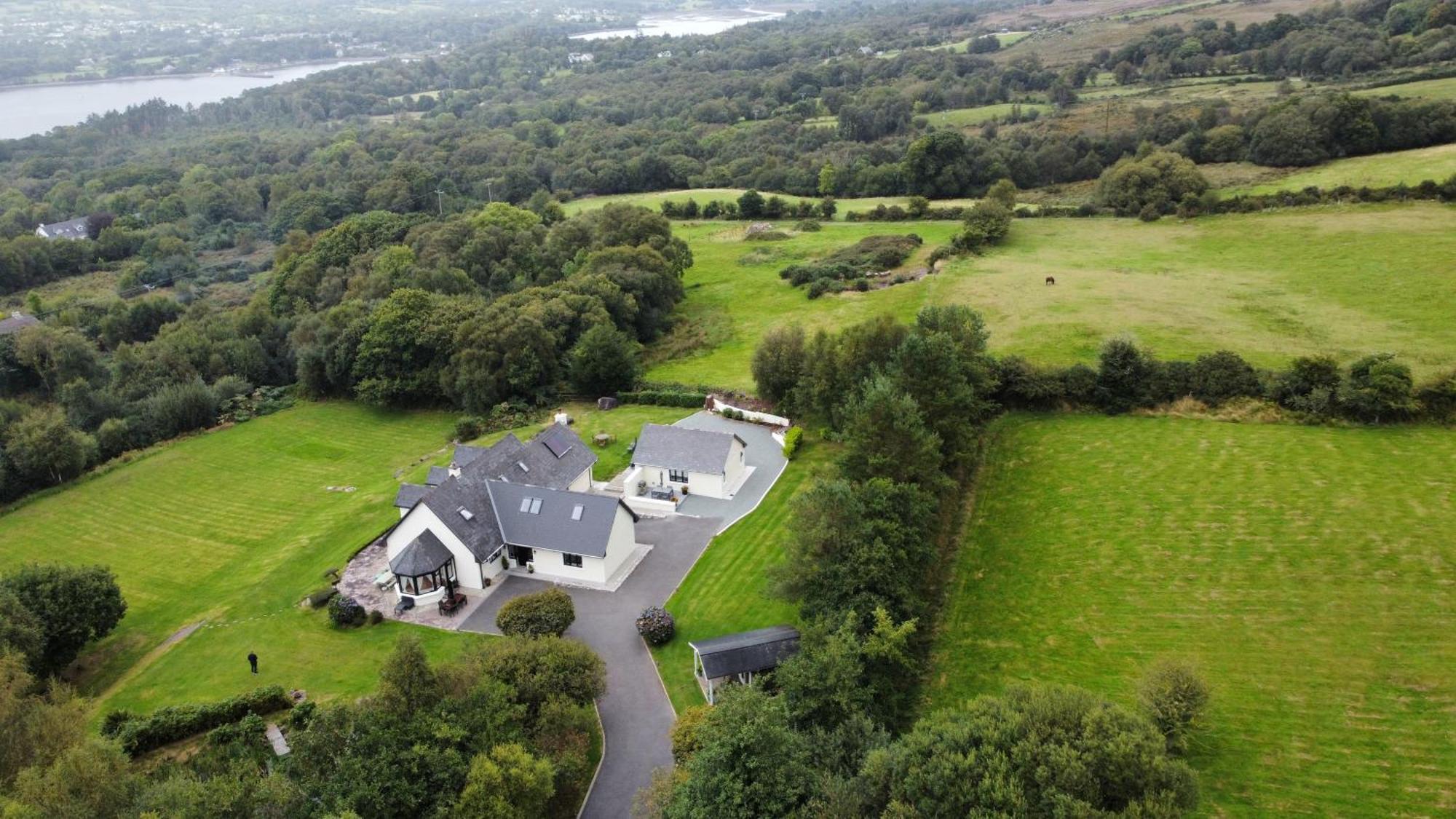 Misty Bay - Kenmare Hotell Exteriör bild