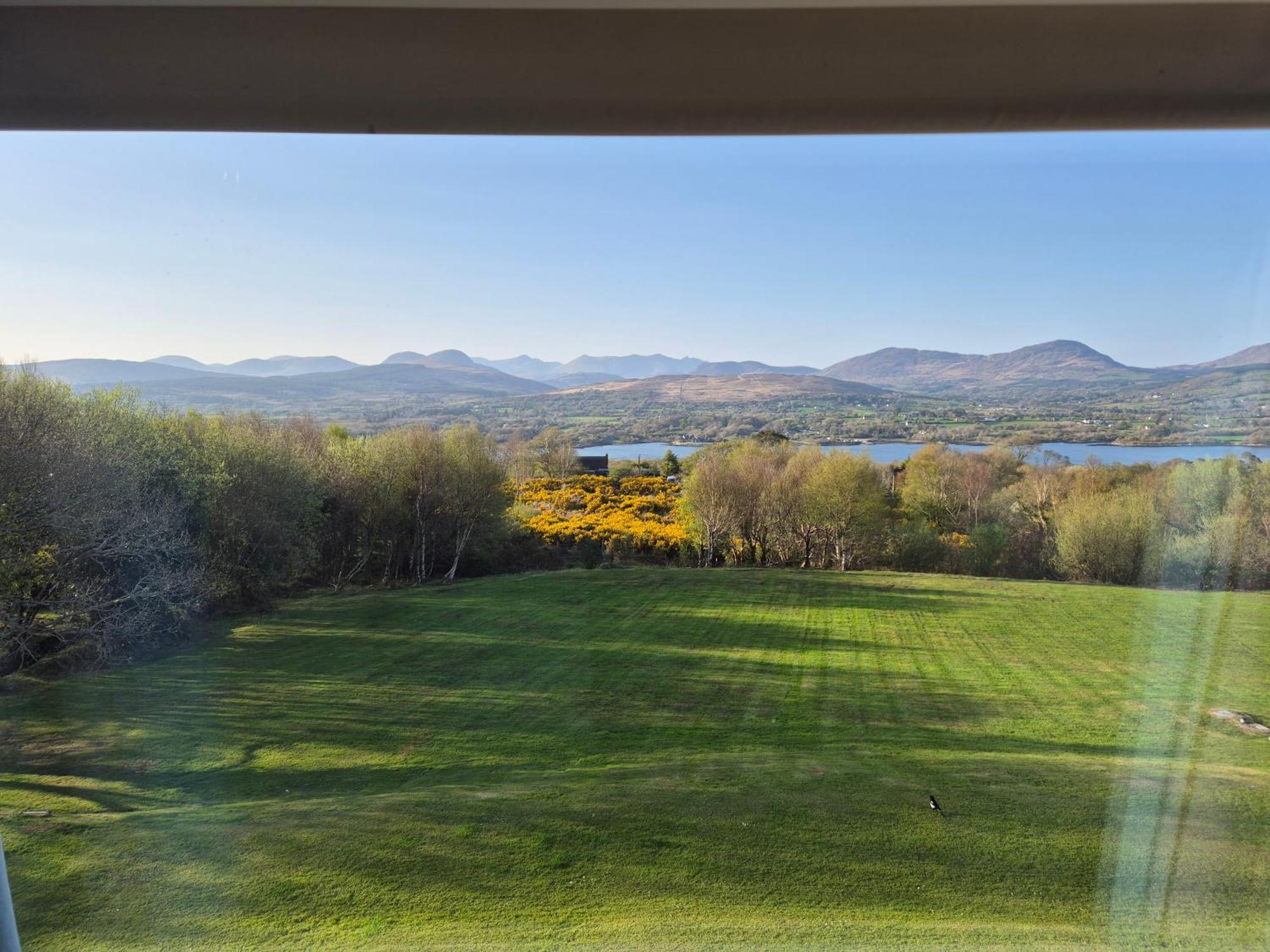 Misty Bay - Kenmare Hotell Exteriör bild